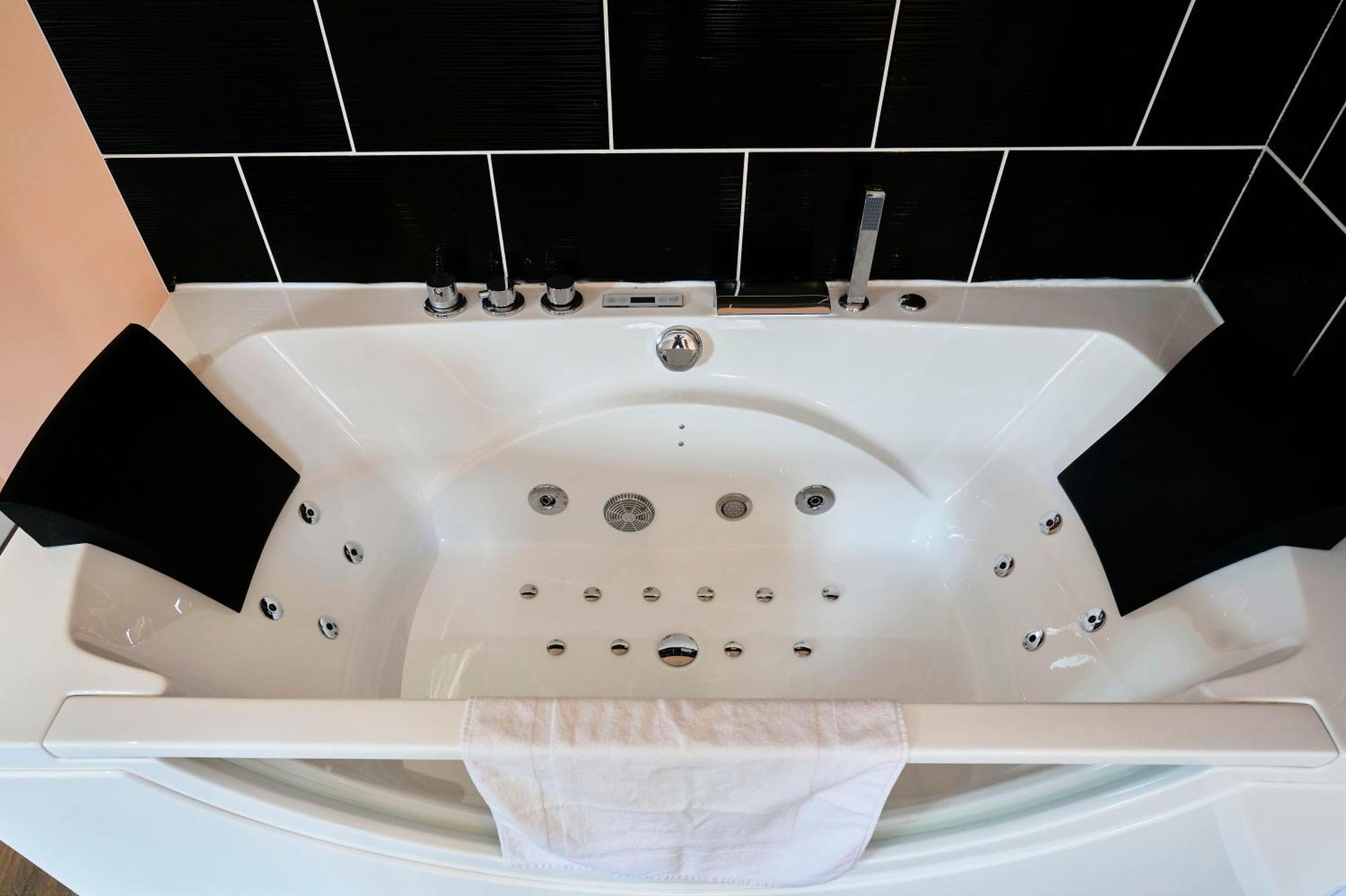 Apartmán Ng Prestige L Lille L Tourcoing - Bouvines Balneo Exteriér fotografie